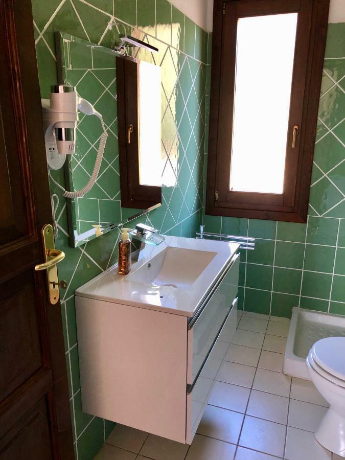Calypso Home Sea View Badesi Esterno foto